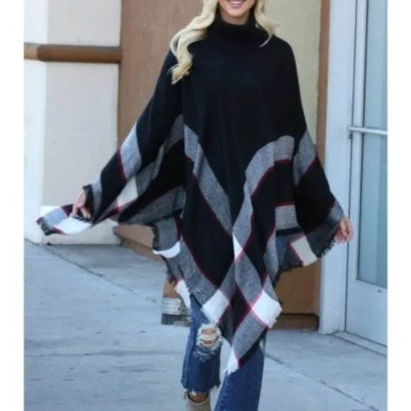 Sweaters - Modern Turtleneck Poncho!